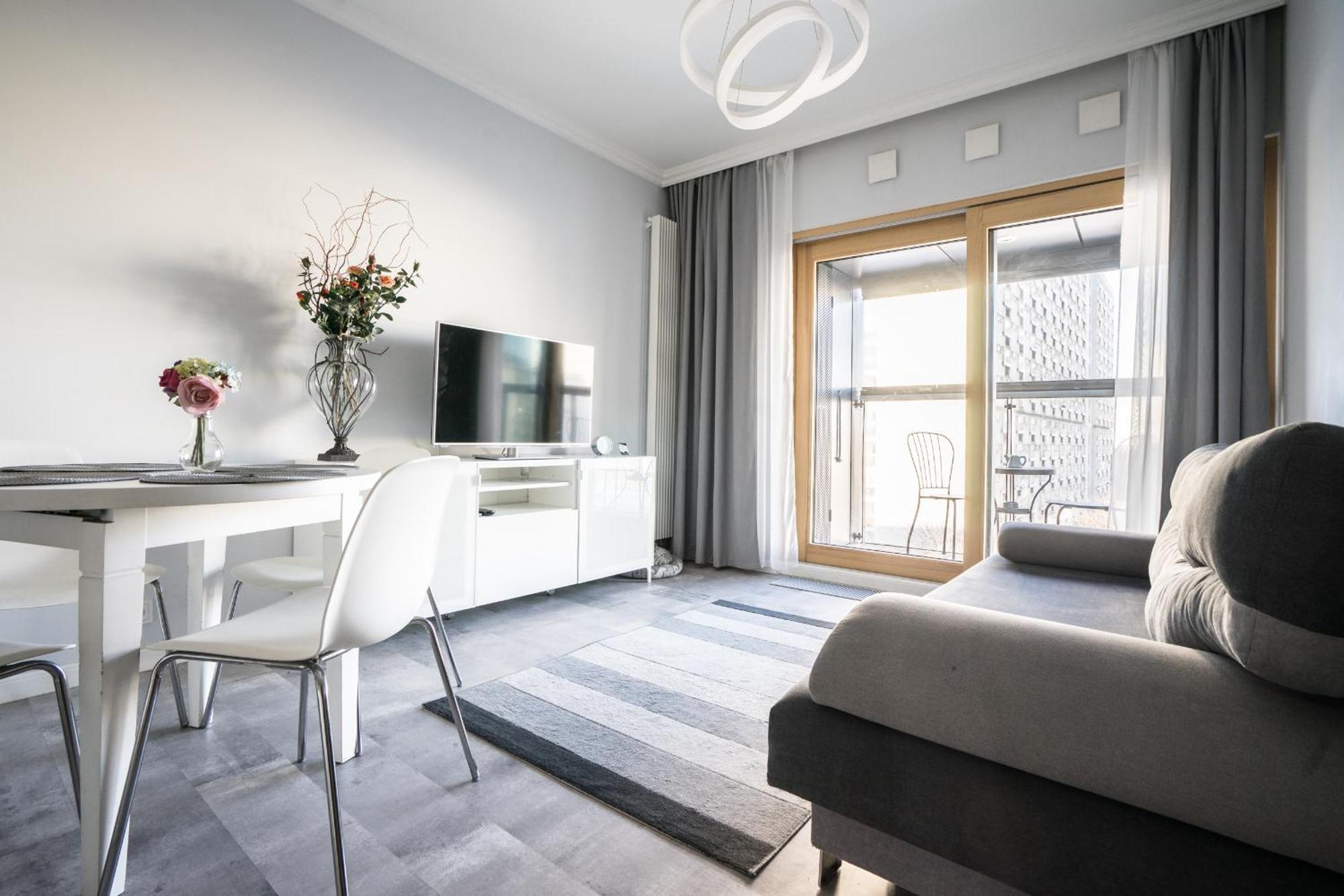 Vipwarsawapartments Diamond Mennica Residence Exterior photo