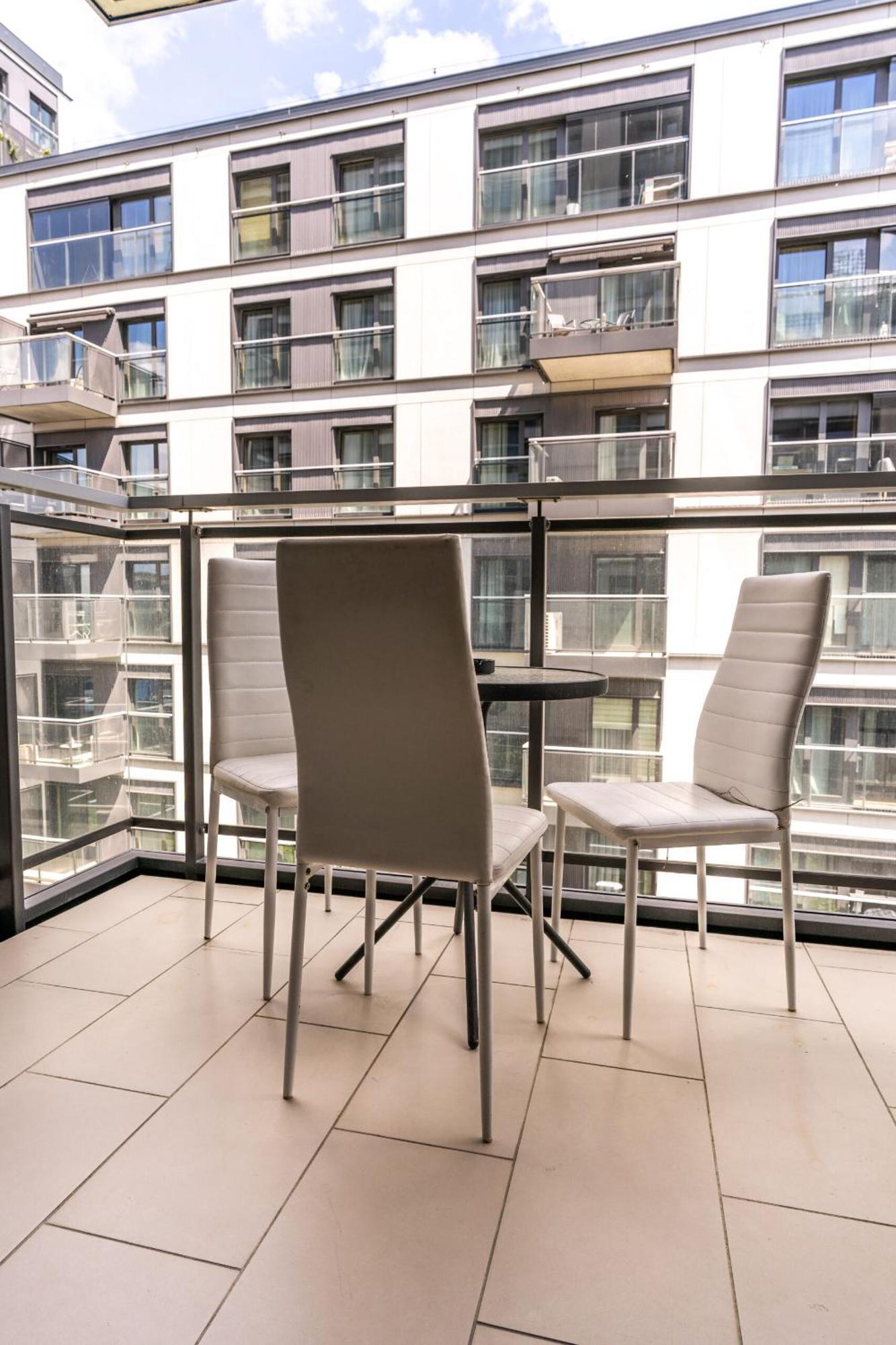 Vipwarsawapartments Diamond Mennica Residence Exterior photo